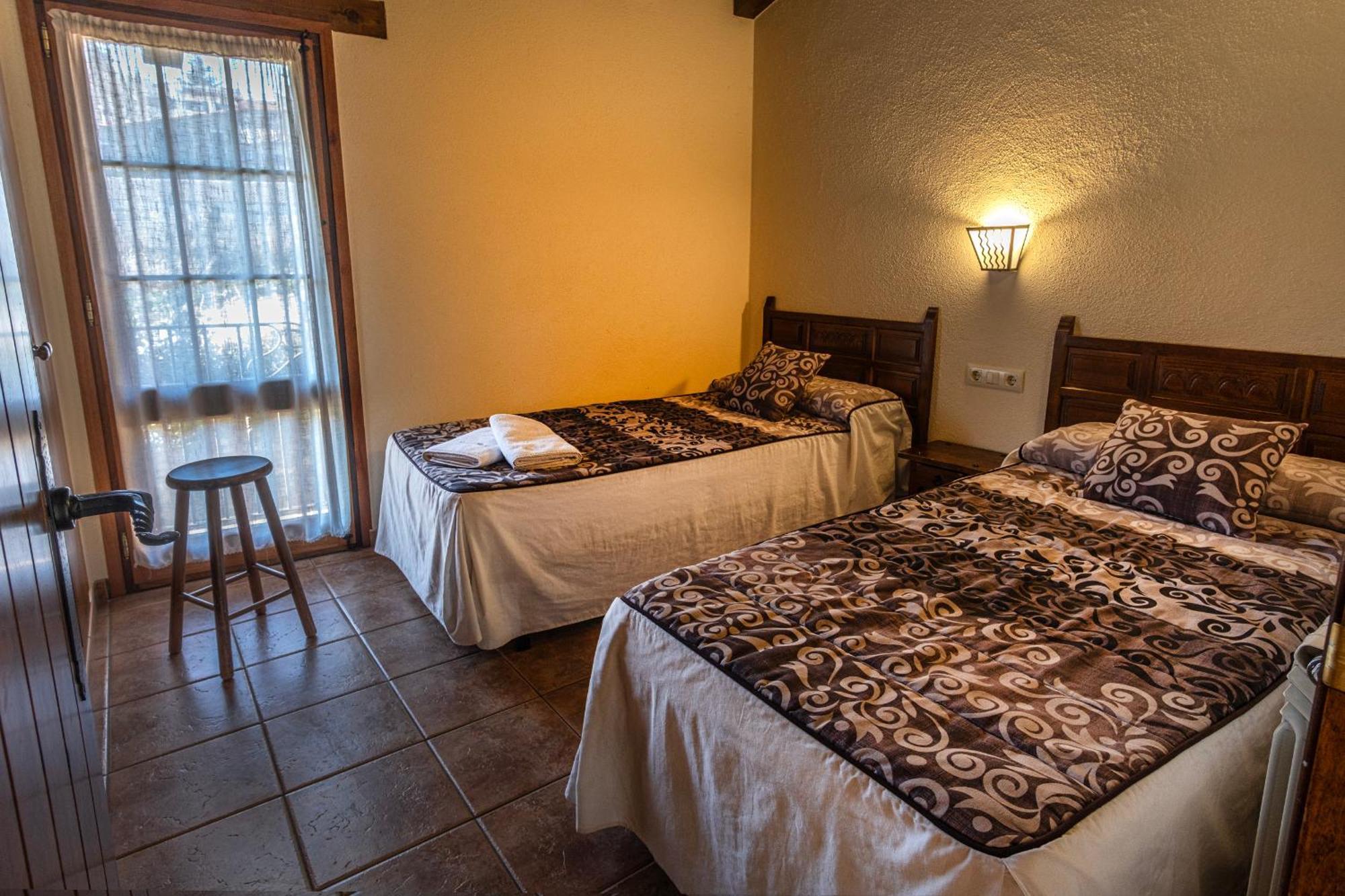 Can Tubau - Casa Rural - Apartaments Campelles Ngoại thất bức ảnh
