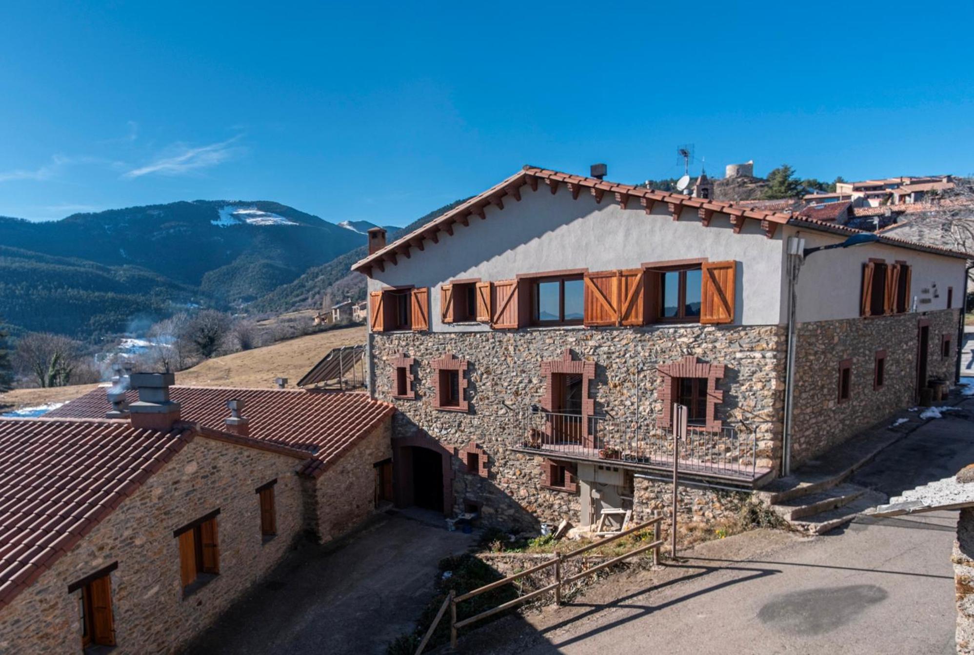 Can Tubau - Casa Rural - Apartaments Campelles Ngoại thất bức ảnh