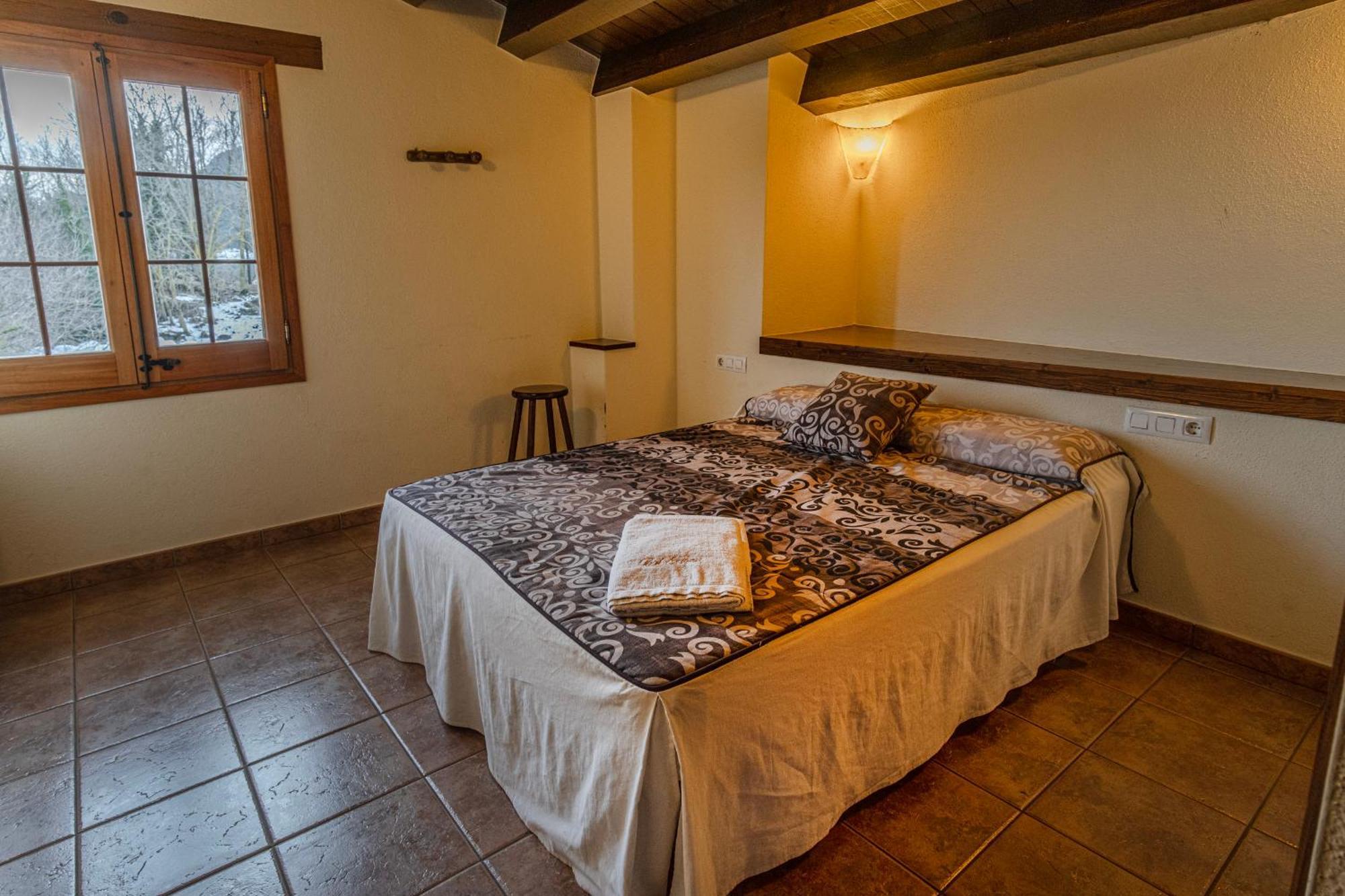 Can Tubau - Casa Rural - Apartaments Campelles Ngoại thất bức ảnh
