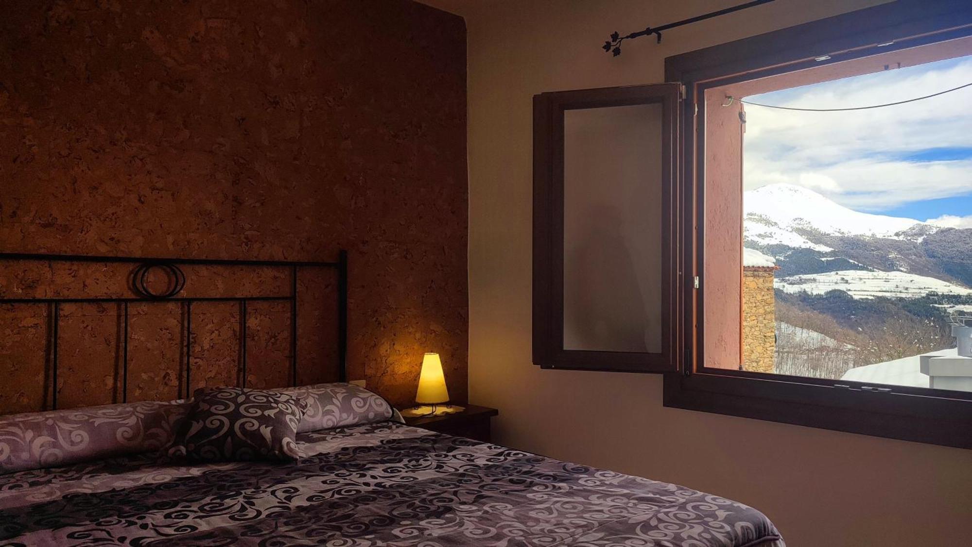 Can Tubau - Casa Rural - Apartaments Campelles Ngoại thất bức ảnh