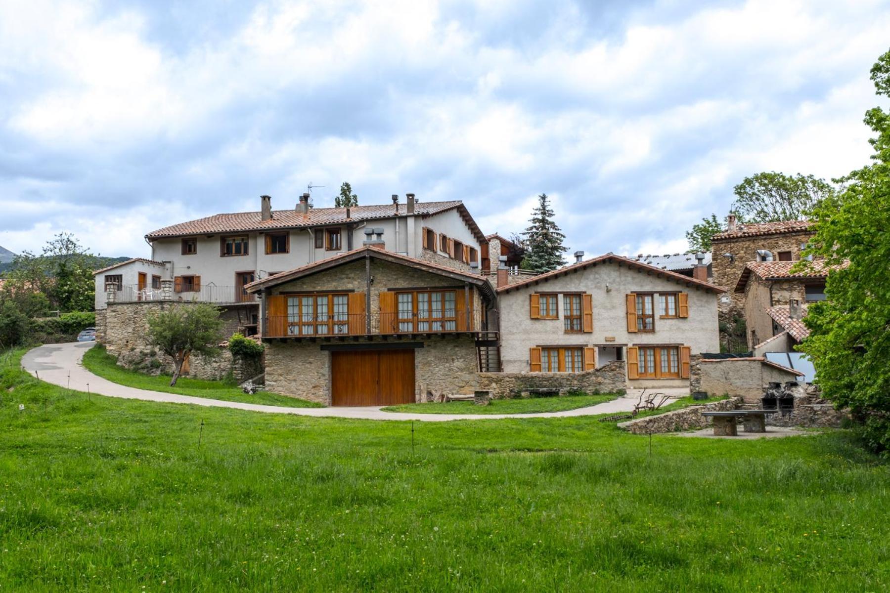 Can Tubau - Casa Rural - Apartaments Campelles Ngoại thất bức ảnh