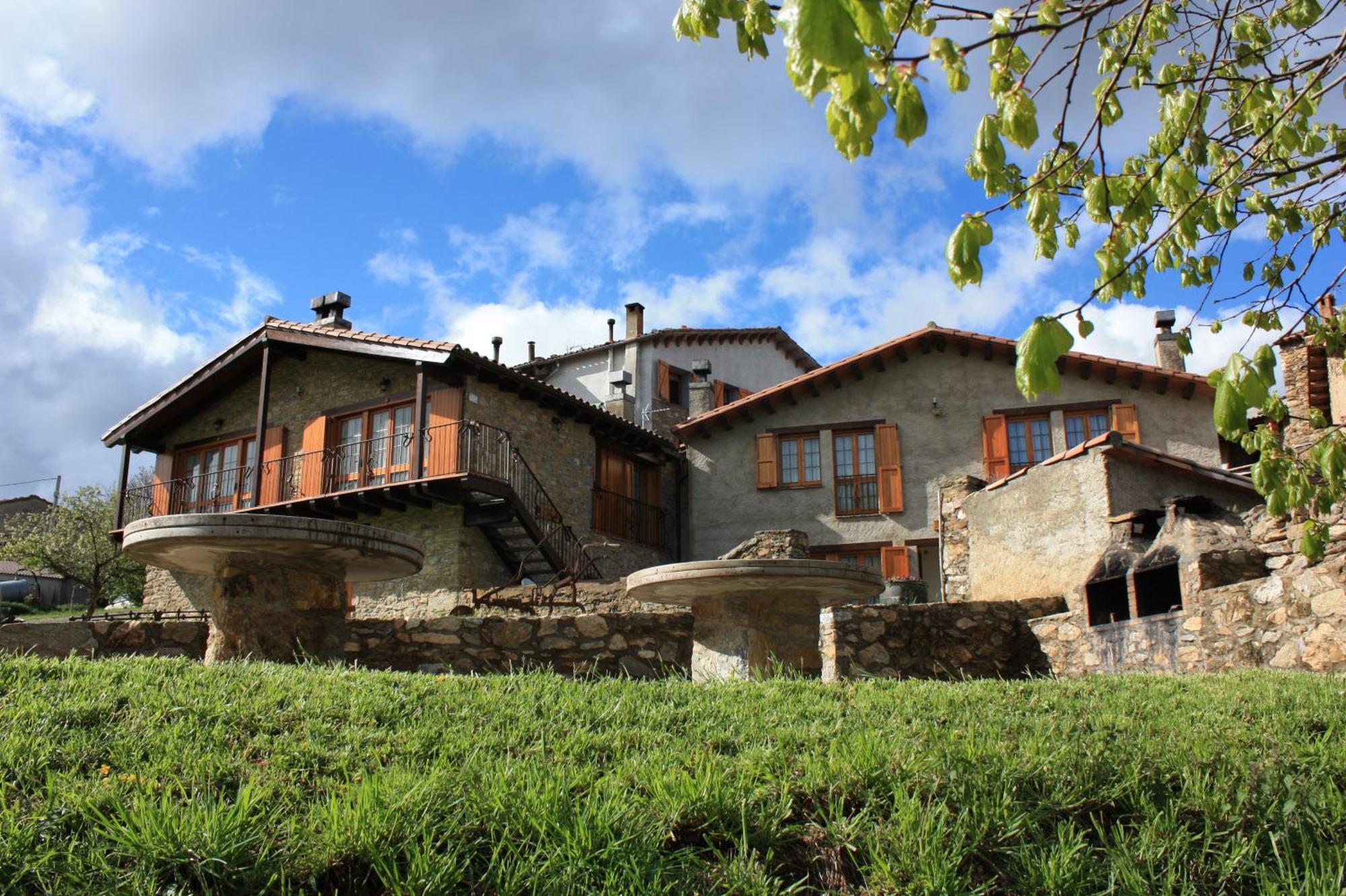 Can Tubau - Casa Rural - Apartaments Campelles Ngoại thất bức ảnh